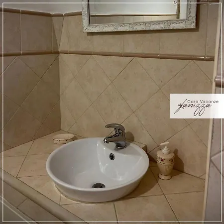 Trullo Fanizza 度假居 *